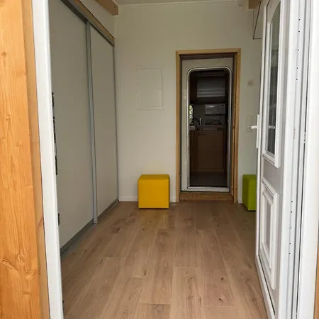 Holzhaus Mit Trailer Lasse Seele Baumeln キャンプ場 Wettringen