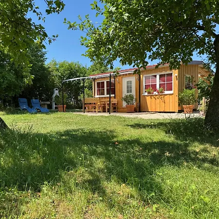 Kemping Holzhaus Mit Trailer Lasse Seele Baumeln